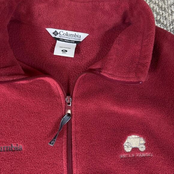 Columbia Fleece Jacket Men XL Red Wells Fargo Embroidered Warm Zip-Up - Picture 3 of 5